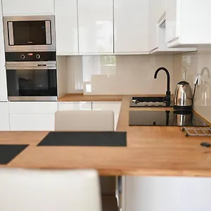  Apartament Przy Metro Kondratowicza