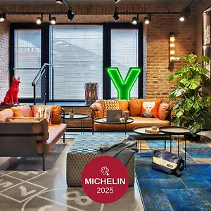 Hotel Moxy Praga, Varšava